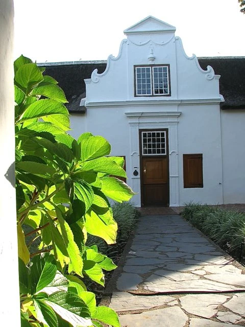cape-dutch-house.jpg cape-dutch-house.jpg