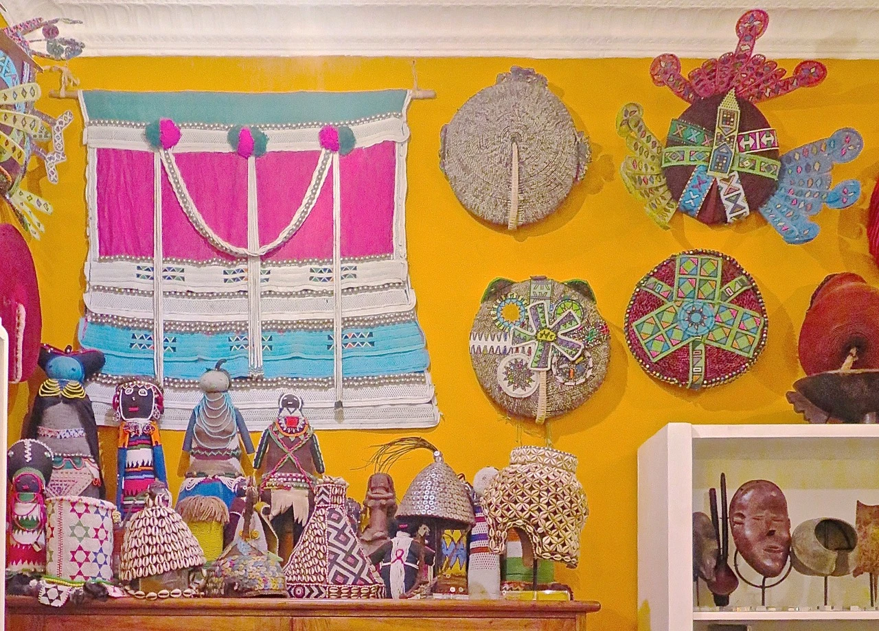 kim-sacks-bright-display.jpg